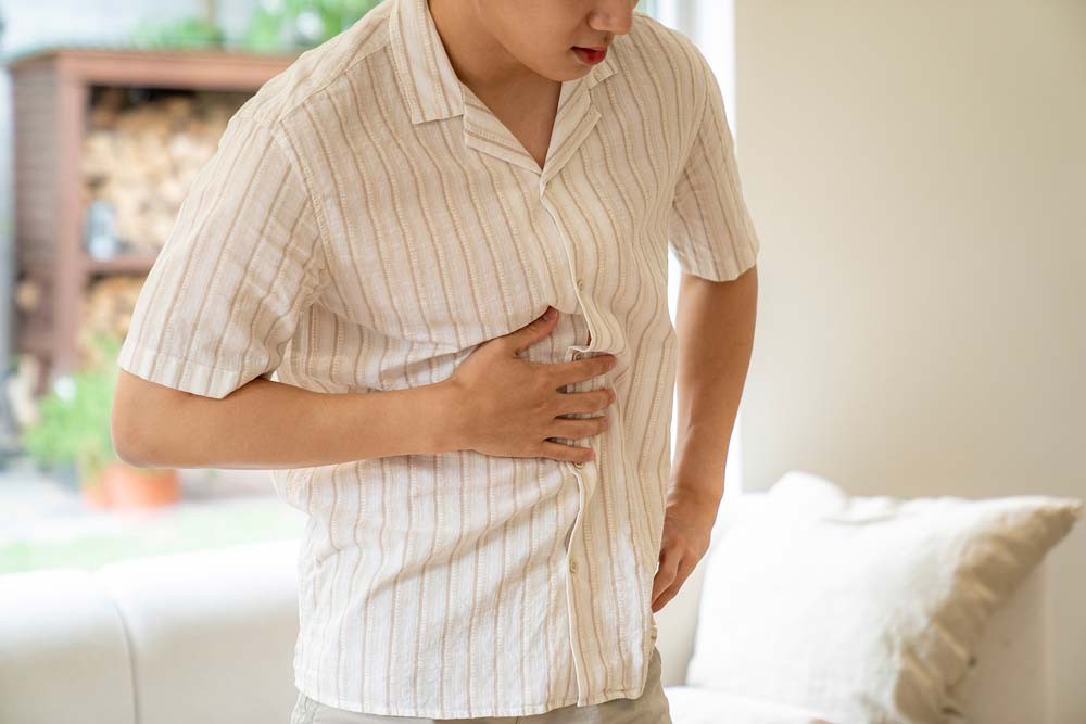 Nóng trong khó đi ngoài: 7 cách hỗ trợ hiệu quả tại nhà